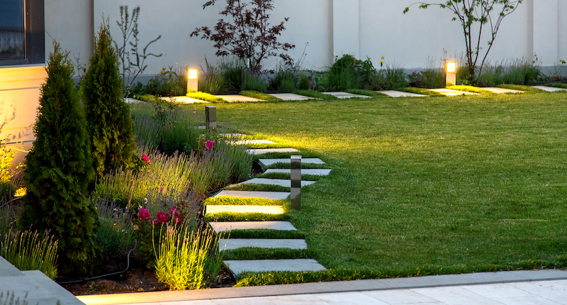 illuminazione giardino moderno